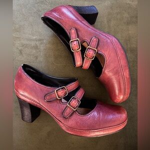 Clarks Artisan Mary Jane Heels